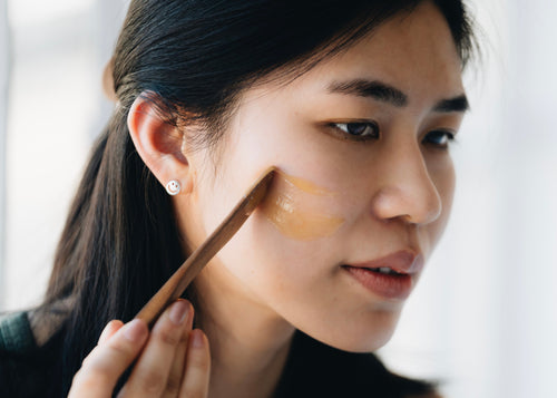 DIY Mānuka Honey Face Mask for Glowing, Hydrated Skin