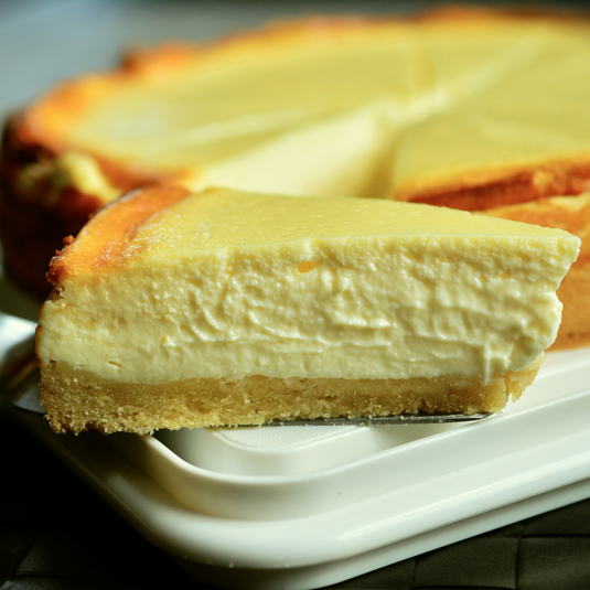 Baked Honey and Peach Cheesecake